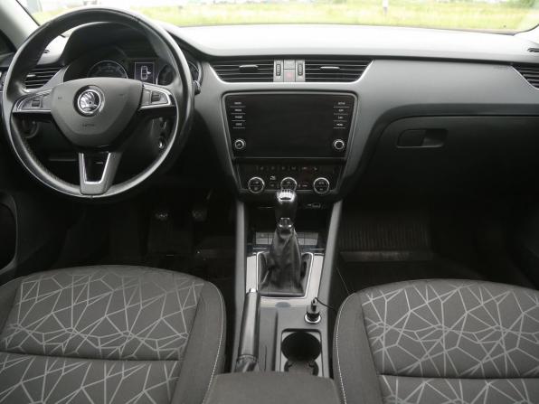 Skoda Octavia III (A7) Рестайлинг с пробегом 2019 года, цена 1 850 000 рублей, 131000 км, лифтбек, Автокод Объявления