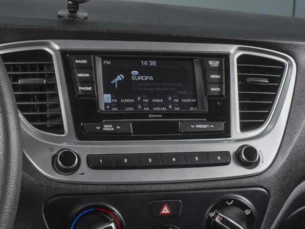 Hyundai Solaris II Рестайлинг с пробегом 2021 года, цена 1 735 000 рублей, 63979 км, седан, Автокод Объявления