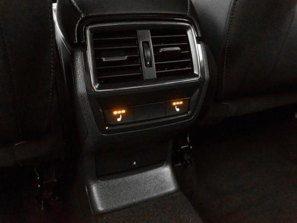 Skoda Karoq I с пробегом 2021 года, цена 2 990 000 рублей, 34102 км, внедорожник, Автокод Объявления