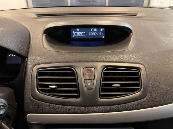 Renault Fluence I с пробегом 2012 года, цена 615 000 рублей, 211989 км, седан, Автокод Объявления