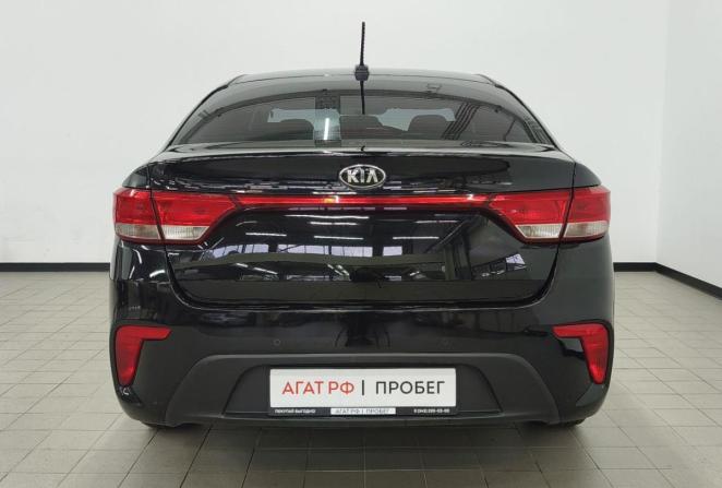 Kia Rio III Рестайлинг с пробегом 2017 года, цена 1 196 000 рублей, 120463 км, седан, Автокод Объявления