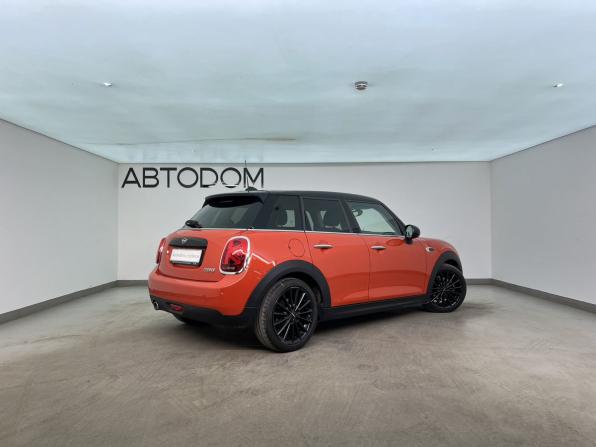 Mini Hatch III (F55/F56) Рестайлинг с пробегом 2018 года, цена 1 950 000 рублей, 40700 км, хэтчбек, Автокод Объявления