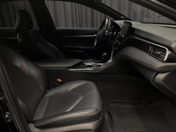 Toyota Camry VIII (XV70) Рестайлинг с пробегом 2021 года, цена 3 149 000 рублей, 84000 км, седан, Автокод Объявления