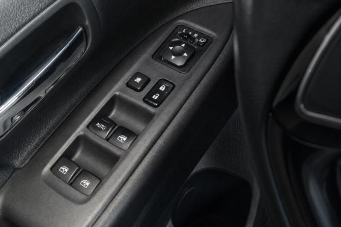 Mitsubishi Outlander III Рестайлинг 2 с пробегом 2016 года, цена 1 659 000 рублей, 214000 км, внедорожник, Автокод Объявления