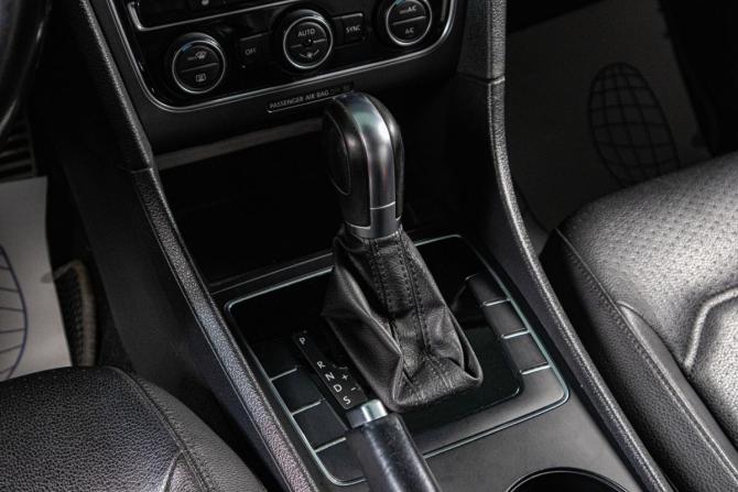 Volkswagen Passat B8 с пробегом 2017 года, цена 1 999 000 рублей, 151150 км, седан, Автокод Объявления