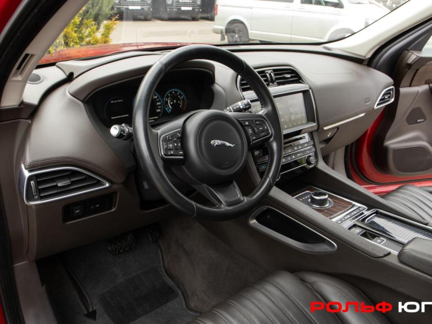 Jaguar F-Pace I Москва  - изображение 22