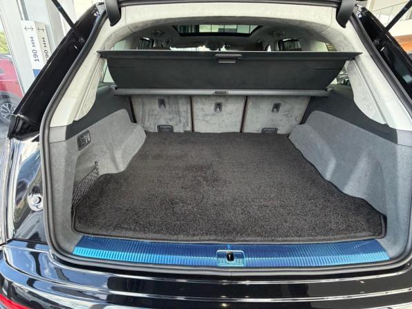 Audi Q7 II (4M) с пробегом 2019 года, цена 10 490 000 рублей, 12000 км, внедорожник, Автокод Объявления
