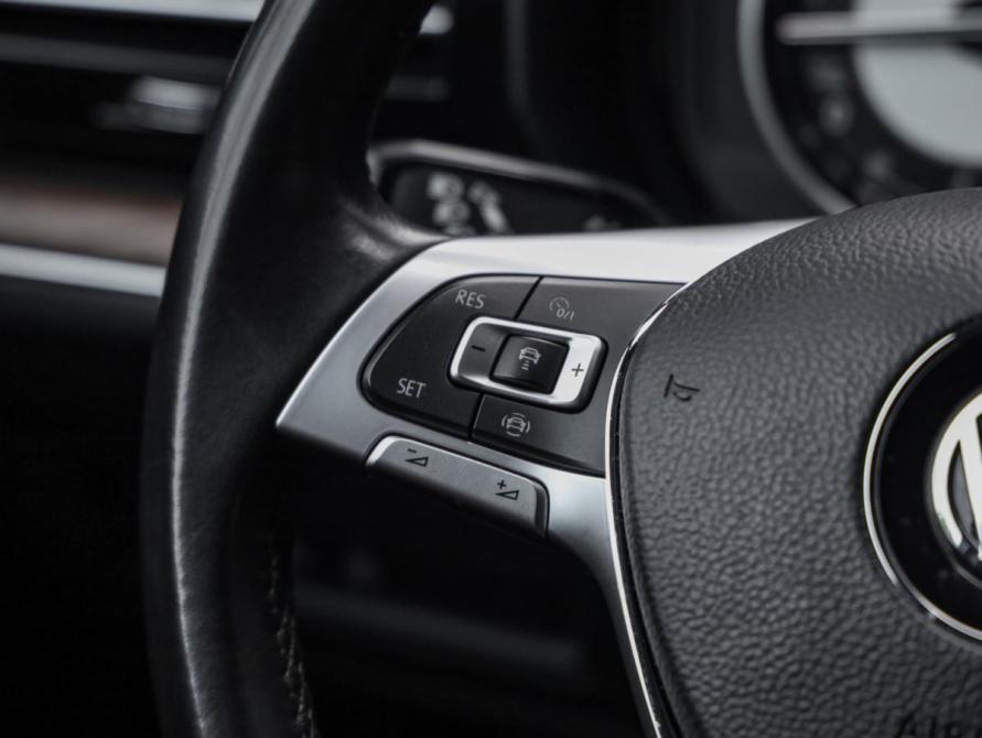 Volkswagen Touareg III Санкт-Петербург  - изображение 15