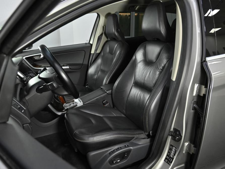 Volvo XC60 I Москва  - изображение 8