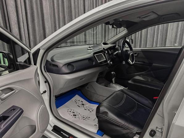 Honda Insight II с пробегом 2009 года, цена 815 000 рублей, 141000 км, хэтчбек, Автокод Объявления