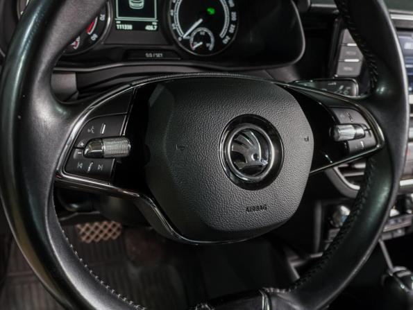 Skoda Rapid II с пробегом 2021 года, цена 1 689 000 рублей, 111338 км, лифтбек, Автокод Объявления