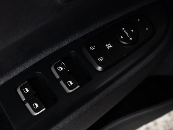 Kia Rio IV с пробегом 2018 года, цена 1 390 000 рублей, 92714 км, седан, Автокод Объявления