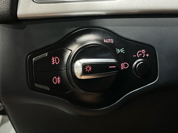 Audi A4 IV (B8) Рестайлинг с пробегом 2015 года, цена 1 548 000 рублей, 106487 км, седан, Автокод Объявления
