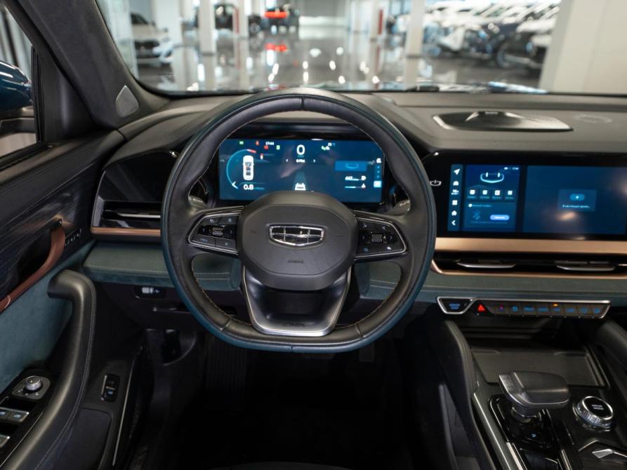 Geely Monjaro I Москва  - изображение 11