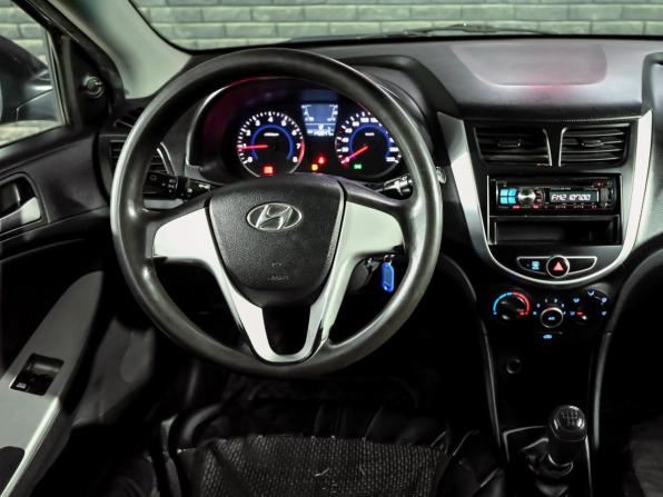 Hyundai Solaris I с пробегом 2012 года, цена 800 000 рублей, 140639 км, седан, Автокод Объявления