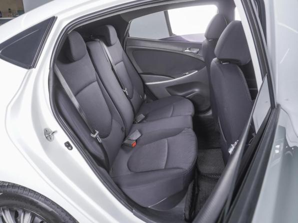 Hyundai Solaris I с пробегом 2013 года, цена 979 000 рублей, 207228 км, седан, Автокод Объявления