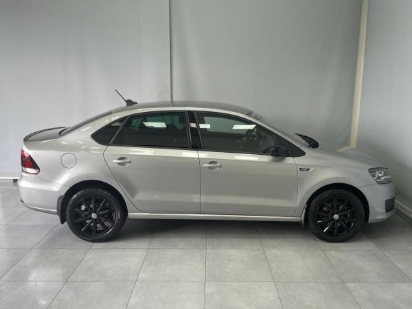 Volkswagen Polo V Рестайлинг с пробегом 2019 года, цена 1 395 000 рублей, 60731 км, седан, Автокод Объявления