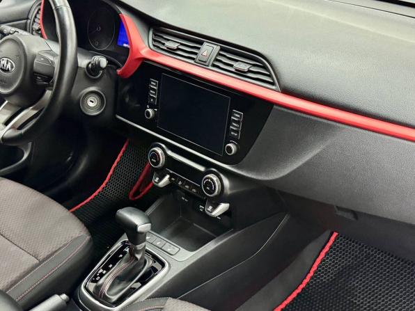Kia Rio IV Рестайлинг с пробегом 2021 года, цена 1 769 900 рублей, 103471 км, седан, Автокод Объявления