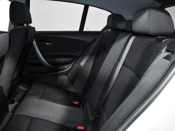BMW 1 серии I (E81/E82/E87/E88) Рестайлинг с пробегом 2011 года, цена 990 000 рублей, 68492 км, хэтчбек, Автокод Объявления