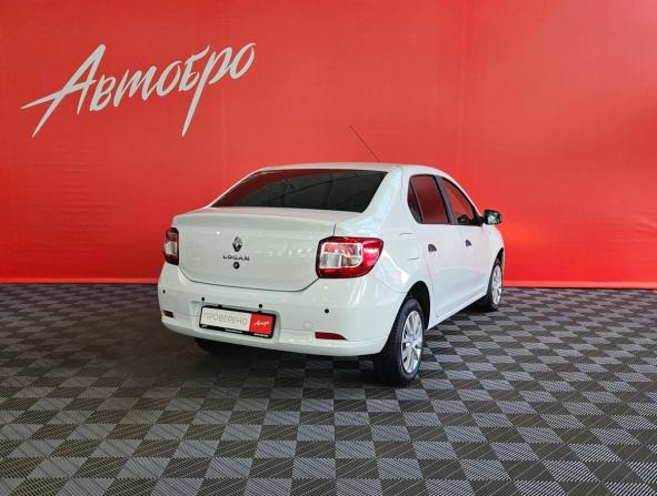 Renault Logan II Рестайлинг с пробегом 2020 года, цена 990 000 рублей, 127547 км, седан, Автокод Объявления