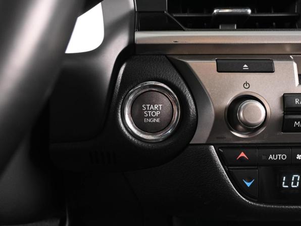 Lexus ES VI с пробегом 2015 года, цена 2 299 000 рублей, 193055 км, седан, Автокод Объявления