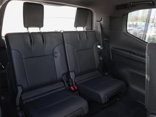 Toyota Land Cruiser 300 Series с пробегом 2024 года, цена 12 498 000 рублей, 56001 км, внедорожник, Автокод Объявления