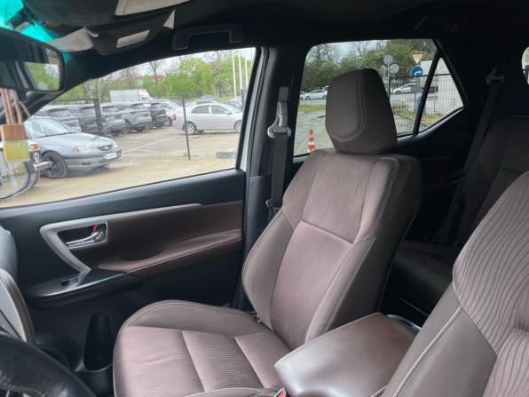 Toyota Fortuner II с пробегом 2019 года, цена 2 850 000 рублей, 45000 км, внедорожник, Автокод Объявления