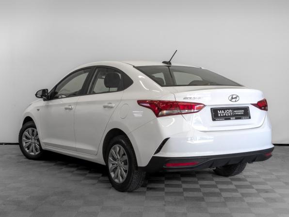 Hyundai Solaris II Рестайлинг с пробегом 2022 года, цена 1 615 000 рублей, 83964 км, седан, Автокод Объявления