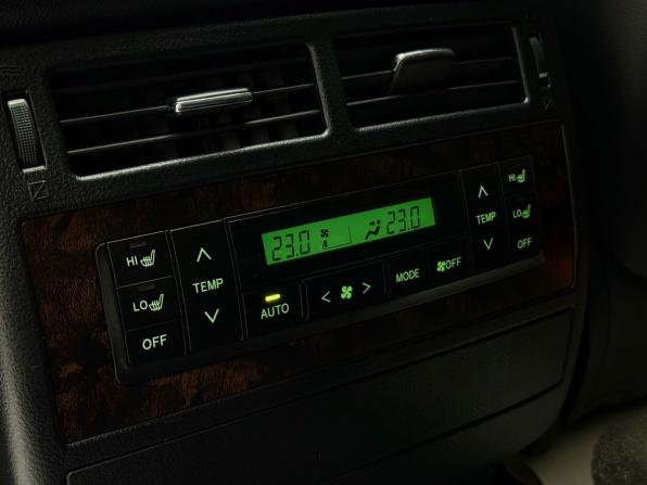 Toyota Land Cruiser 200 Series Рестайлинг 1 с пробегом 2013 года, цена 3 759 000 рублей, 244860 км, внедорожник, Автокод Объявления