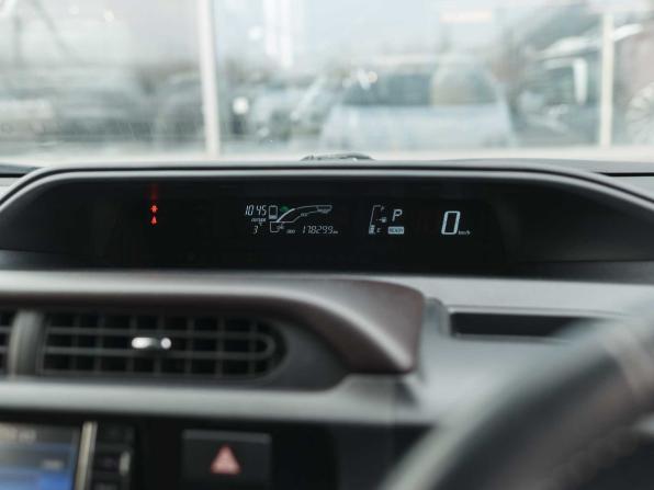Toyota Aqua I Рестайлинг с пробегом 2016 года, цена 940 000 рублей, 178297 км, хэтчбек, Автокод Объявления