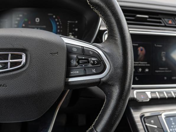 Geely Atlas Pro с пробегом 2021 года, цена 1 827 000 рублей, 108869 км, внедорожник, Автокод Объявления
