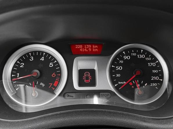 Renault Clio III Рестайлинг с пробегом 2010 года, цена 559 000 рублей, 228139 км, хэтчбек, Автокод Объявления