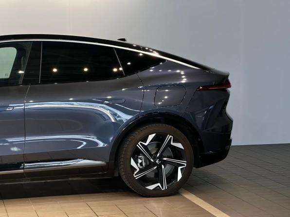 Rising Auto R7 с пробегом 2022 года, цена 3 350 000 рублей, 14500 км, внедорожник, Автокод Объявления