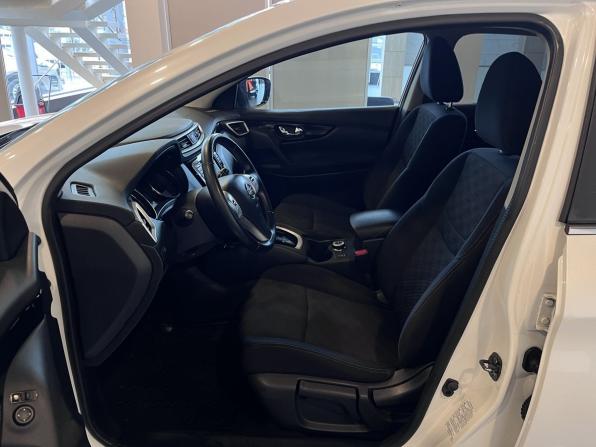 Nissan Qashqai II с пробегом 2016 года, цена 1 790 000 рублей, 130000 км, внедорожник, Автокод Объявления