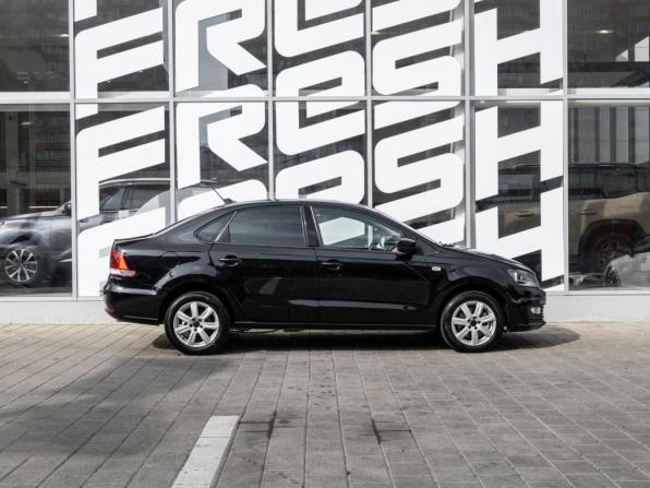 Volkswagen Polo V Рестайлинг с пробегом 2017 года, цена 1 125 000 рублей, 208250 км, седан, Автокод Объявления