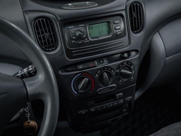 Toyota Yaris I с пробегом 2001 года, цена 320 000 рублей, 239000 км, хэтчбек, Автокод Объявления