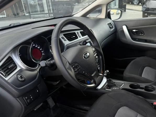 Kia Ceed II с пробегом 2013 года, цена 1 010 000 рублей, 217995 км, универсал, Автокод Объявления
