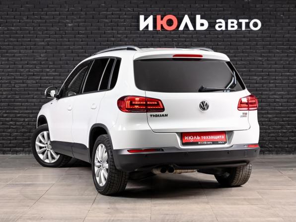 Volkswagen Tiguan I Рестайлинг с пробегом 2016 года, цена 1 780 000 рублей, 113080 км, внедорожник, Автокод Объявления
