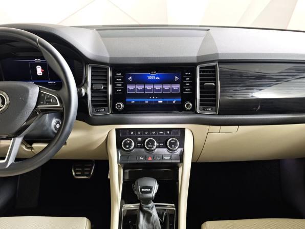 Skoda Kodiaq I с пробегом 2019 года, цена 2 398 000 рублей, 241511 км, внедорожник, Автокод Объявления