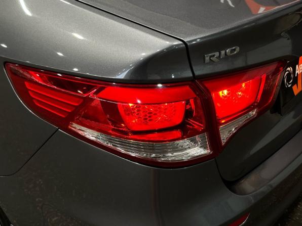 Kia Rio III Рестайлинг с пробегом 2015 года, цена 1 050 000 рублей, 89714 км, седан, Автокод Объявления