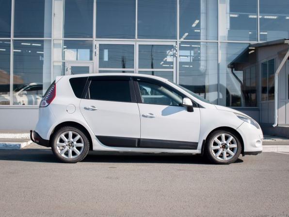 Renault Scenic III с пробегом 2009 года, цена 550 000 рублей, 232605 км, компактвэн, Автокод Объявления