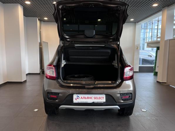 Renault Sandero II Рестайлинг с пробегом 2019 года, цена 1 060 000 рублей, 95545 км, хэтчбек, Автокод Объявления