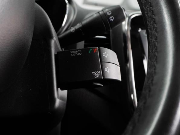 Renault Kaptur I с пробегом 2018 года, цена 1 469 000 рублей, 93154 км, внедорожник, Автокод Объявления