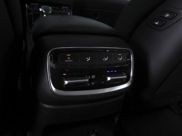 Kia Mohave I Рестайлинг 2 с пробегом 2019 года, цена 4 150 000 рублей, 138003 км, внедорожник, Автокод Объявления