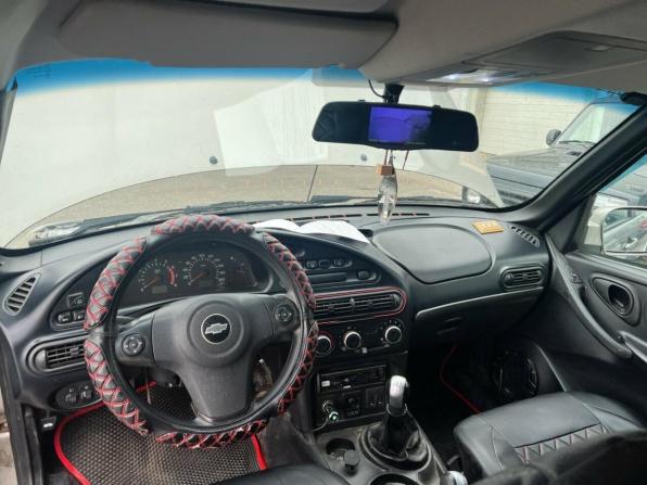 Chevrolet Niva I Рестайлинг с пробегом 2011 года, цена 520 000 рублей, 150000 км, внедорожник, Автокод Объявления