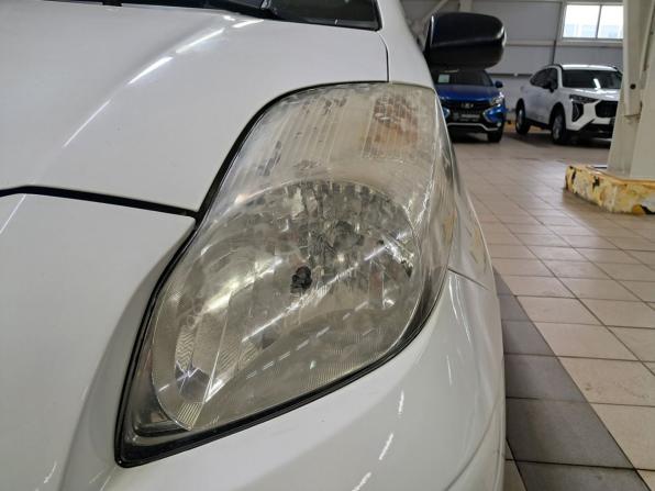 Toyota Yaris II с пробегом 2009 года, цена 375 000 рублей, 179498 км, хэтчбек, Автокод Объявления