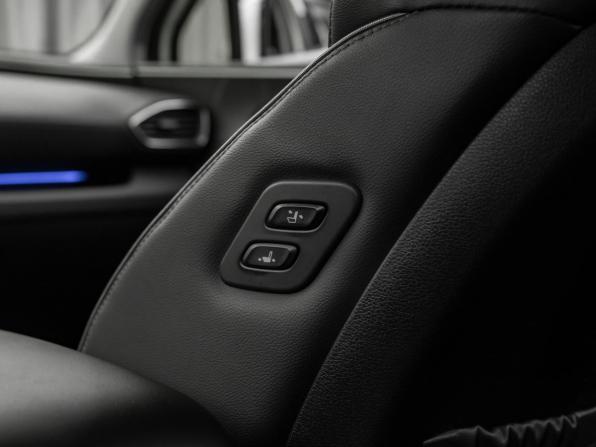 Hyundai Santa Fe IV Рестайлинг с пробегом 2021 года, цена 4 130 000 рублей, 58984 км, внедорожник, Автокод Объявления