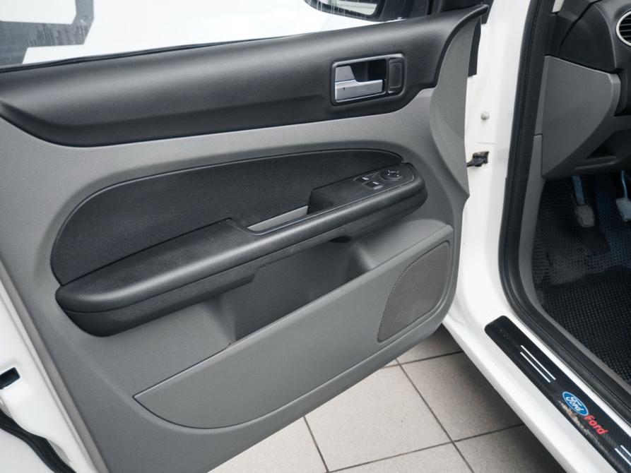 Ford Focus II Рестайлинг Ростов-на-Дону  - изображение 9