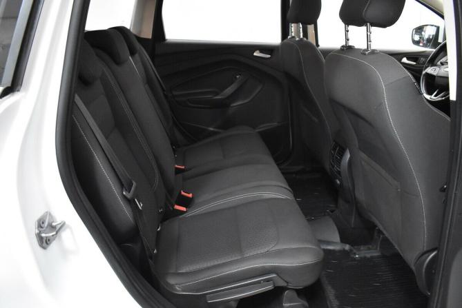 Ford Kuga II Рестайлинг с пробегом 2018 года, цена 1 675 000 рублей, 140486 км, внедорожник, Автокод Объявления