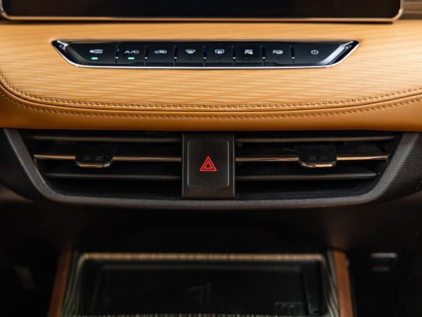 Haval Jolion I с пробегом 2023 года, цена 1 798 000 рублей, 76976 км, внедорожник, Автокод Объявления